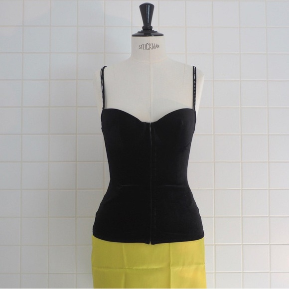 LOOKING FOR: La Perla Plain Black Bustier in Size 32 C or 34 B! - Picture 1 of 3